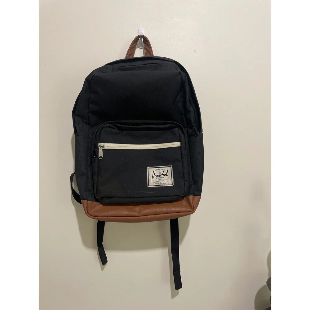 herschel backpack leather bottom Heritage It features multiple compartments to store all the essentials you cant do without on the go Classic Backpack Herschel Supply